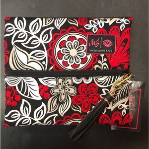 NWT Small Makeup Junkie Bag - Turnkey Paisley